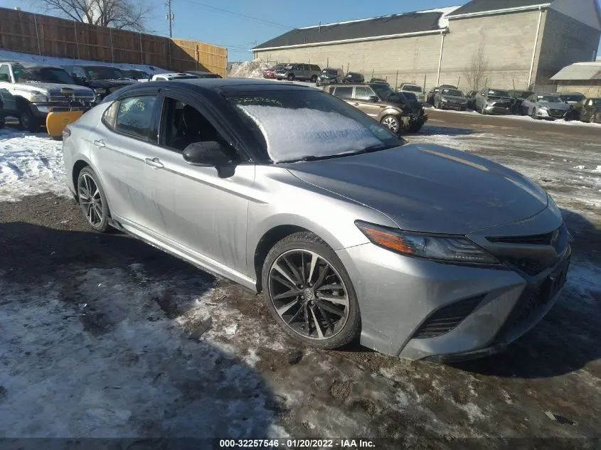 2019 TOYOTA CAMRY XSE