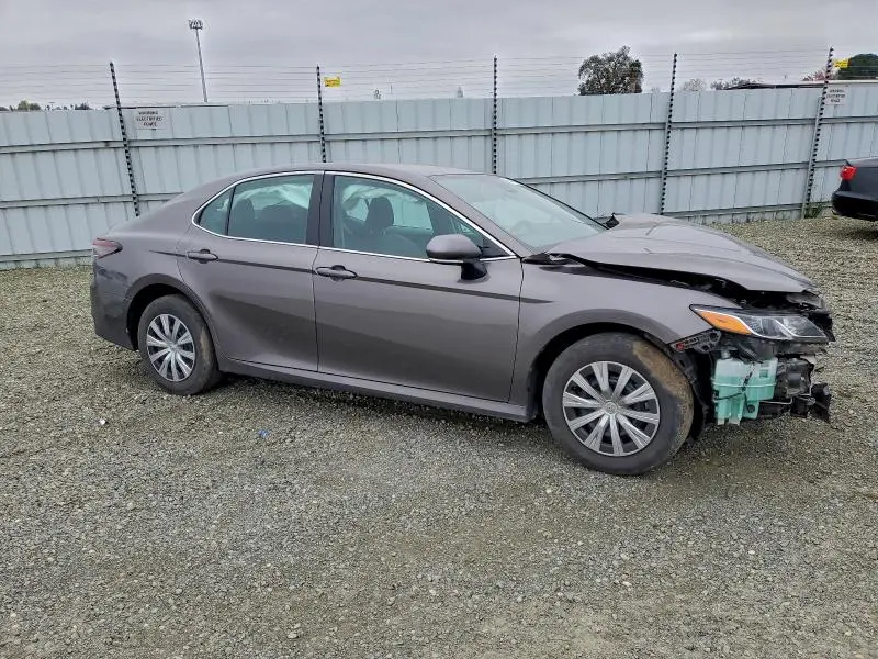 2022 TOYOTA CAMRY LE  