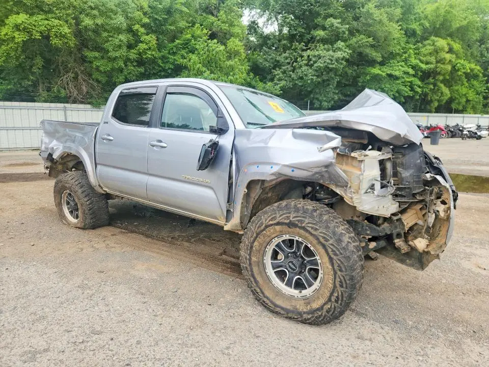 2018 TOYOTA TACOMA SR5 V6  