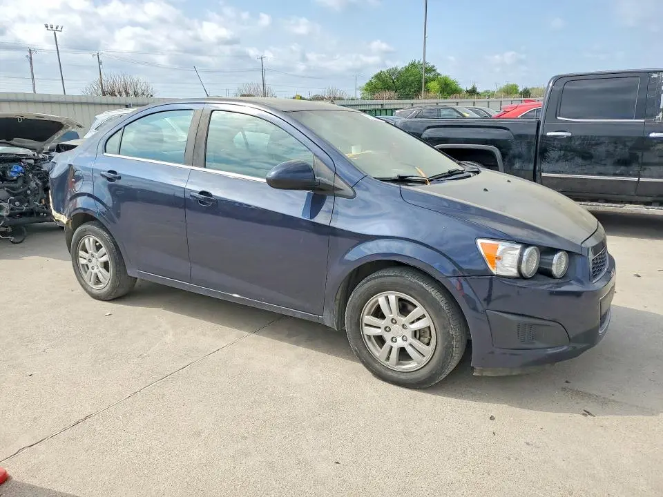 2016 CHEVROLET SONIC LT  