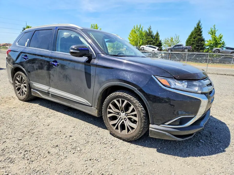 2018 MITSUBISHI OUTLANDER SE  
