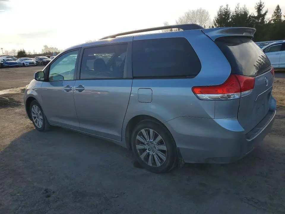 2012 TOYOTA SIENNA LE 7-PASSENGER  