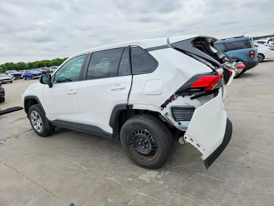 2022 TOYOTA RAV4 LE  