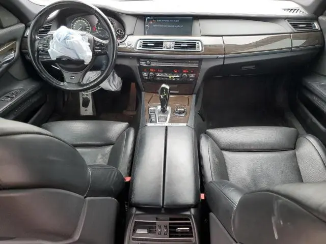 2012 BMW 750 XI  