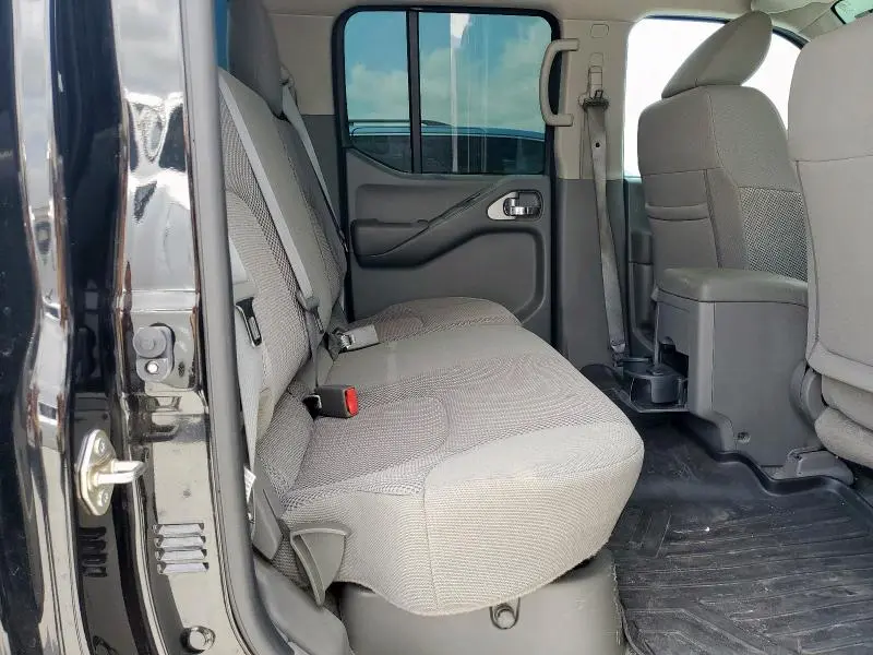 2018 NISSAN FRONTIER S  