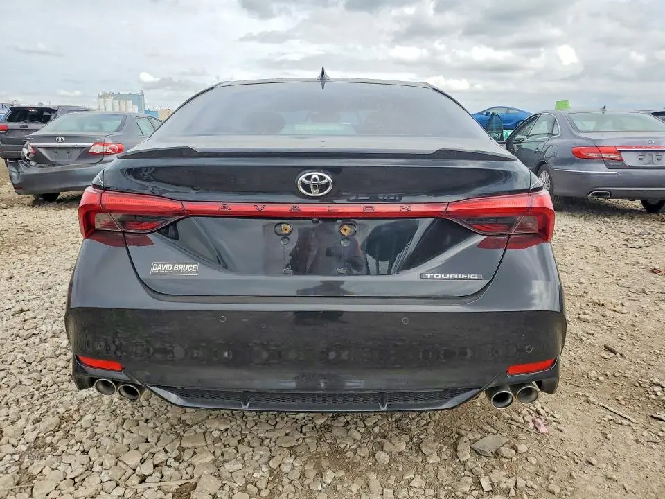 2019 TOYOTA AVALON TOURING  