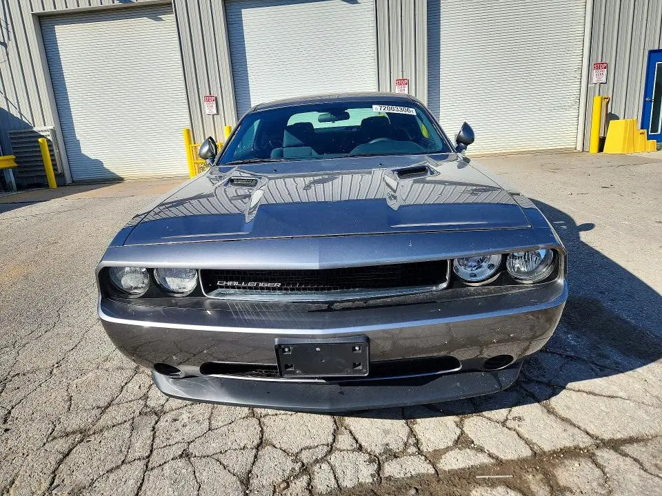 2012 DODGE CHALLENGER SXT  