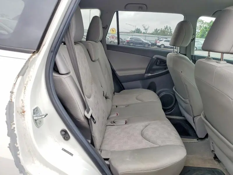 2012 TOYOTA RAV4 BASE  