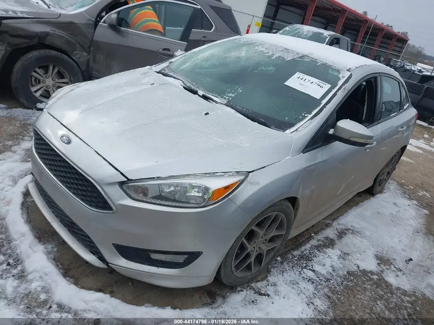 2016 FORD FOCUS SE
