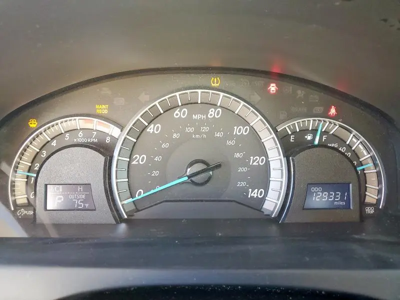 2012 TOYOTA CAMRY BASE  