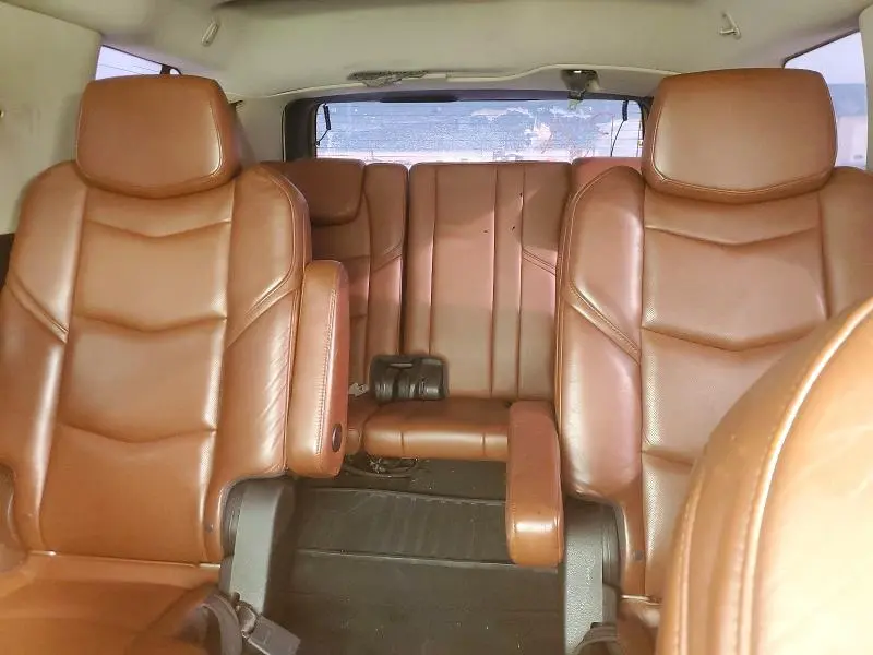 2017 CADILLAC ESCALADE LUXURY  