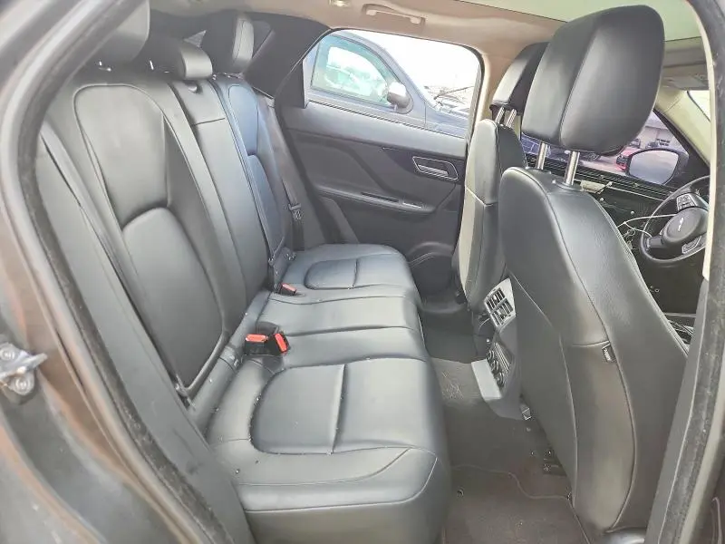 2019 JAGUAR F-PACE   