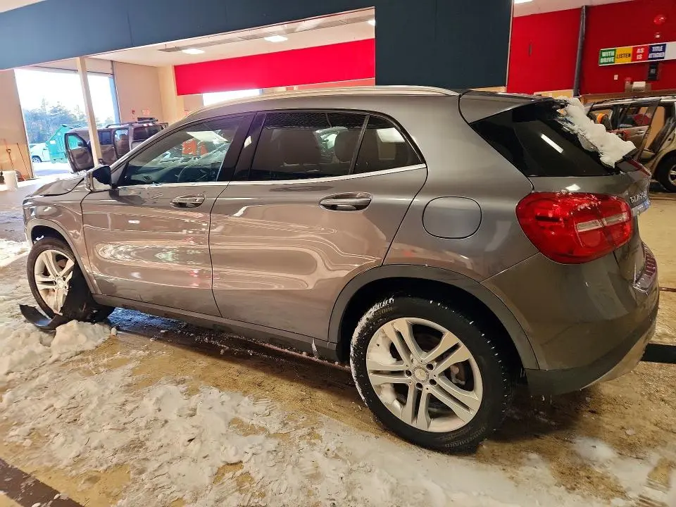 2017 MERCEDES-BENZ GLA 250 4MATIC  