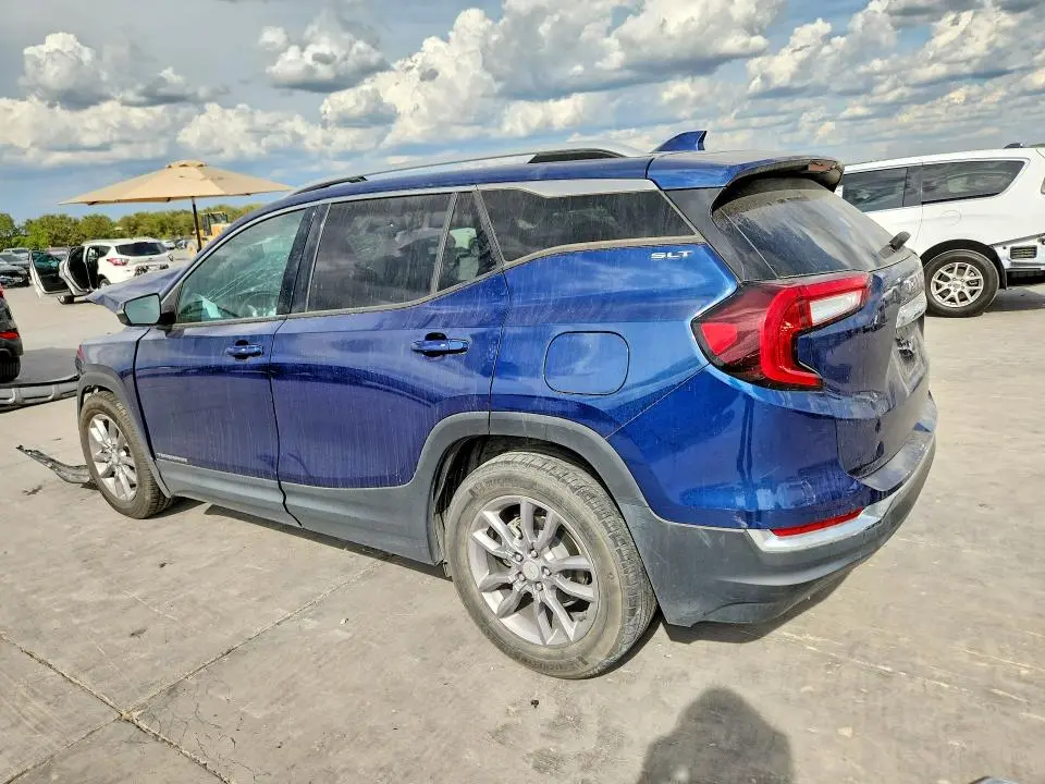2022 GMC TERRAIN SLT  