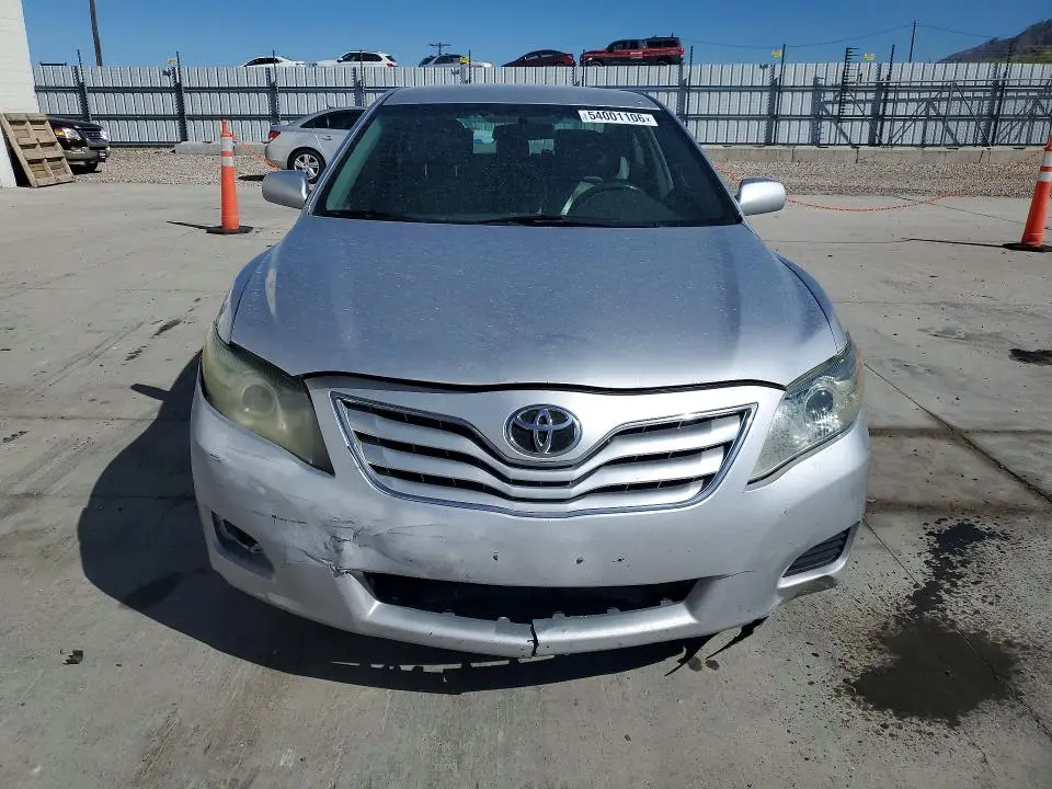 2010 TOYOTA CAMRY LE  