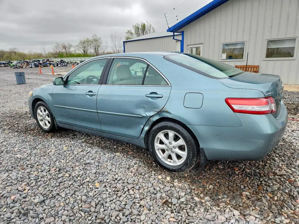 2010 TOYOTA CAMRY LE  