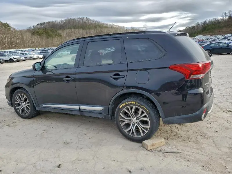 2016 MITSUBISHI OUTLANDER SE  