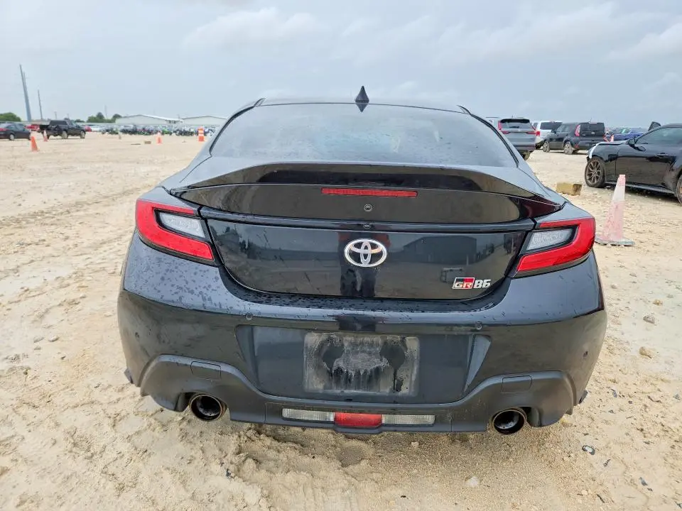 2023 TOYOTA GR 86 PREMIUM  