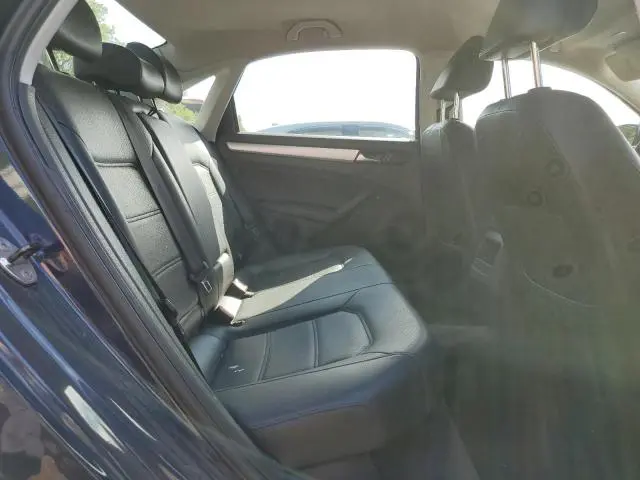 2012 VOLKSWAGEN PASSAT SE  