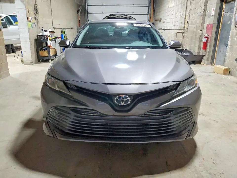2019 TOYOTA CAMRY LE  