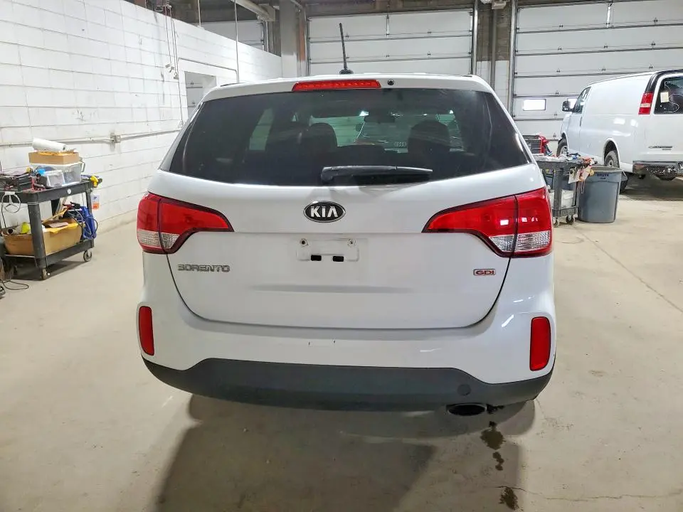 2015 KIA SORENTO   