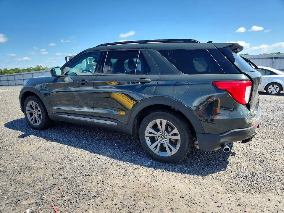 2022 FORD EXPLORER XLT  