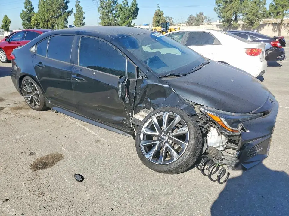 2021 TOYOTA COROLLA SE  