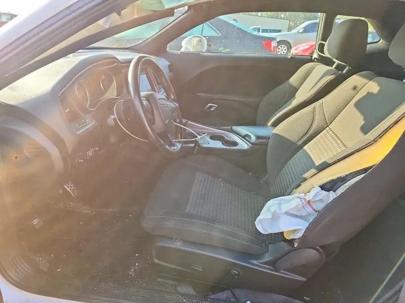 2022 DODGE CHALLENGER SXT  