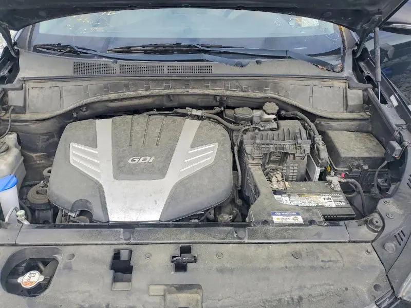 2017 HYUNDAI SANTA FE SE  