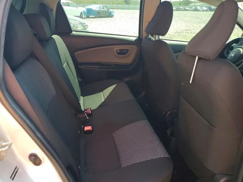 2017 TOYOTA YARIS 5-DOOR L FLEET  
