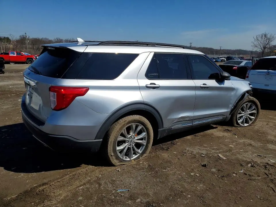 2020 FORD EXPLORER XLT  
