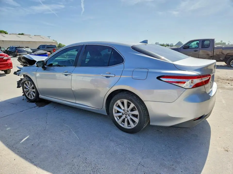 2020 TOYOTA CAMRY LE  