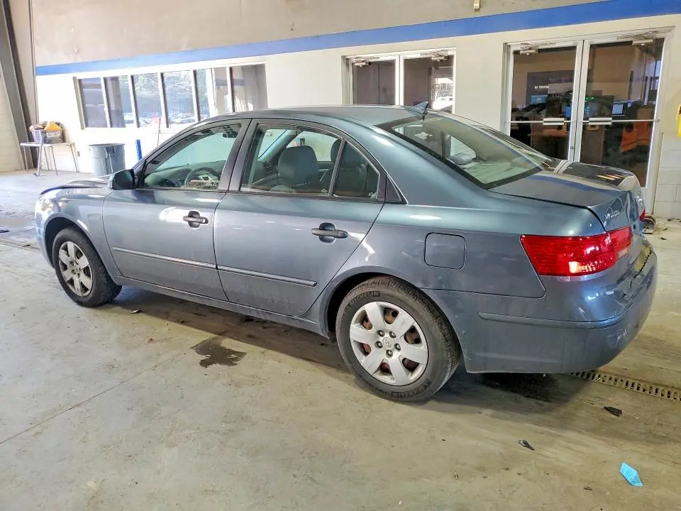 2010 HYUNDAI SONATA GLS  