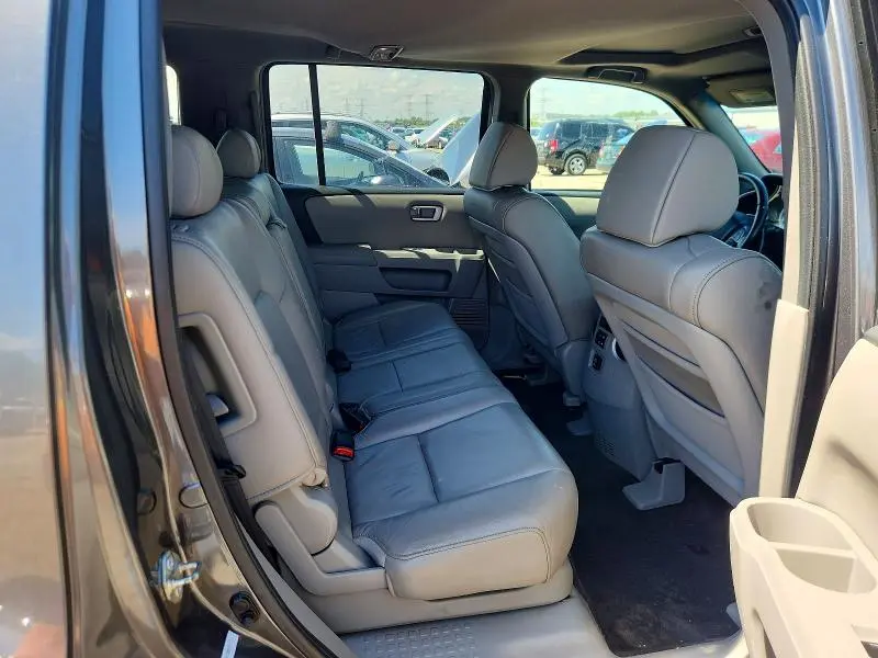 2011 HONDA PILOT EXLN  