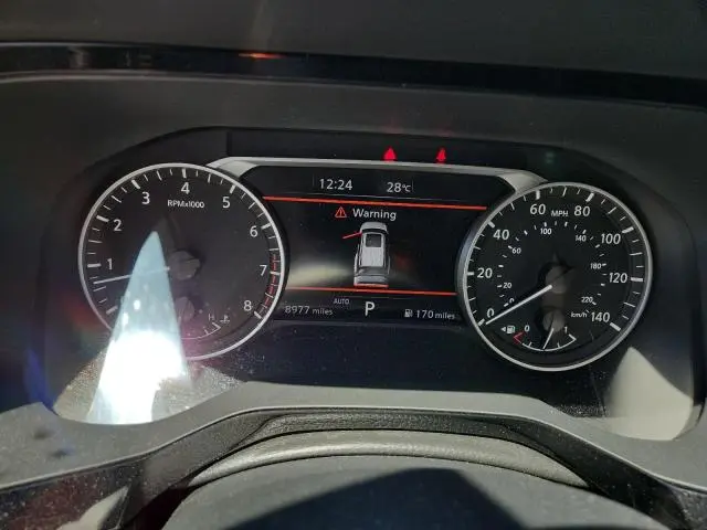 2025 NISSAN PATHFINDER SV  