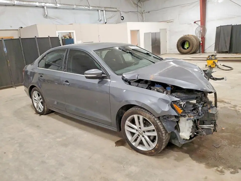 2016 VOLKSWAGEN JETTA SEL  