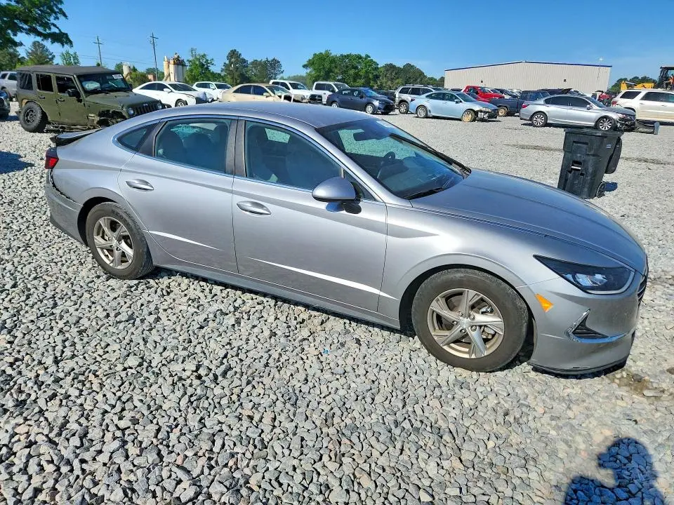 2021 HYUNDAI SONATA SE  