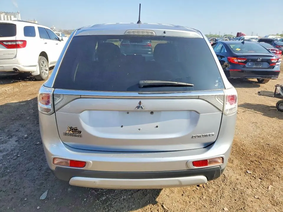 2015 MITSUBISHI OUTLANDER ES  