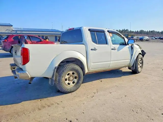 2014 NISSAN FRONTIER S  