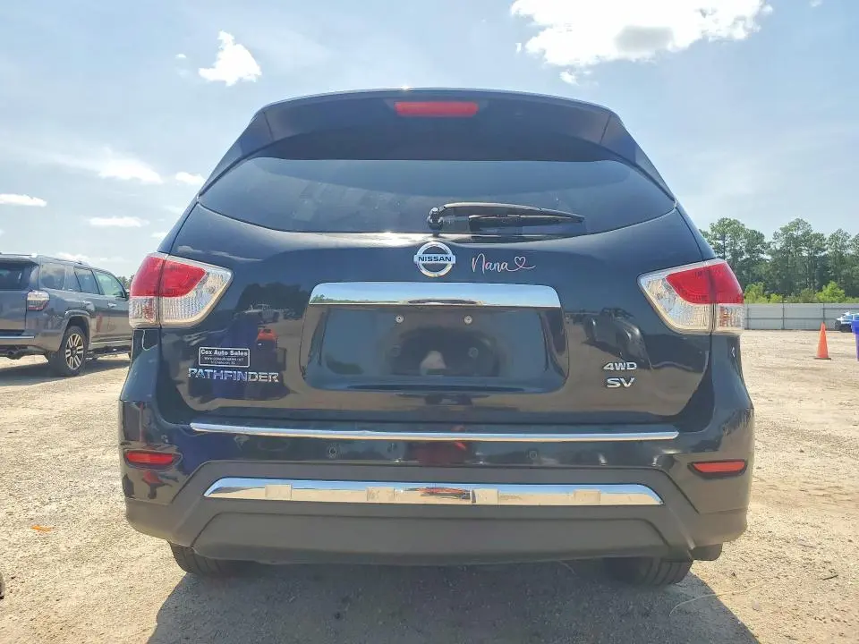 2016 NISSAN PATHFINDER SV  