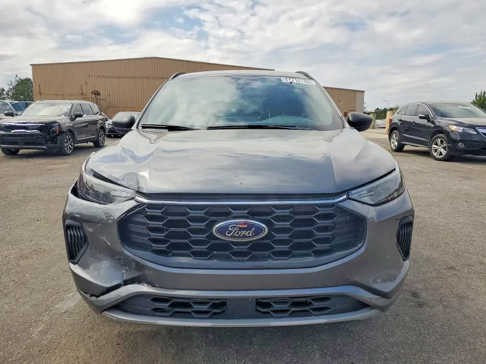 2023 FORD ESCAPE ST LINE  