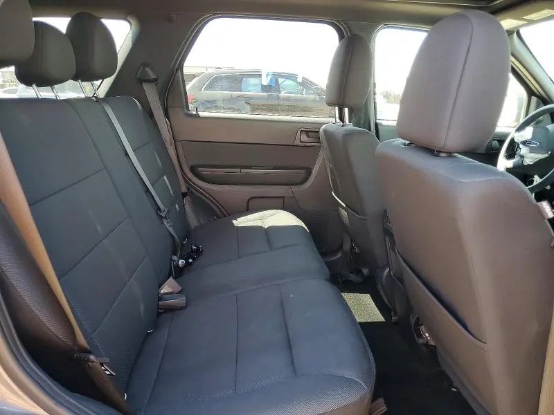 2012 FORD ESCAPE XLT  
