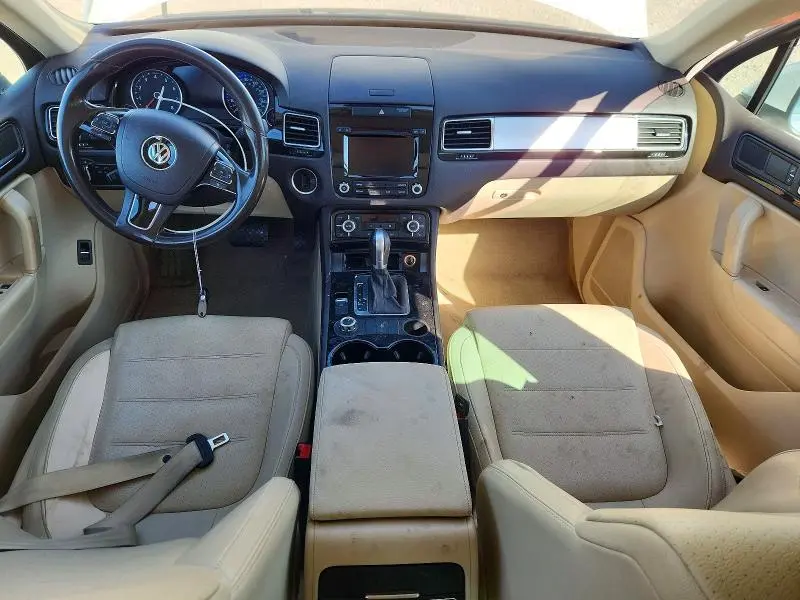 2013 VOLKSWAGEN TOUAREG V6  