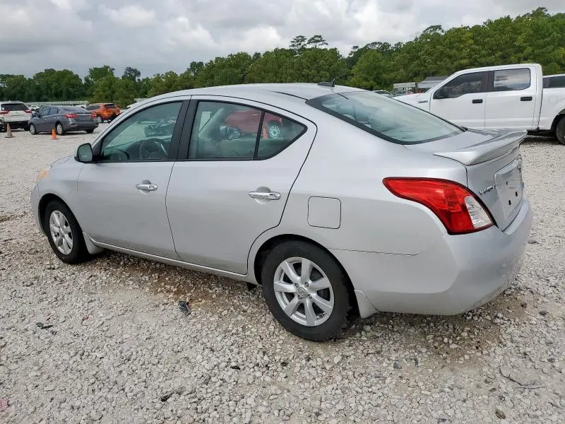 2013 NISSAN VERSA S  