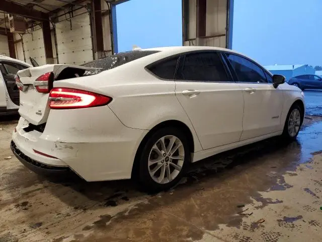 2019 FORD FUSION SE  