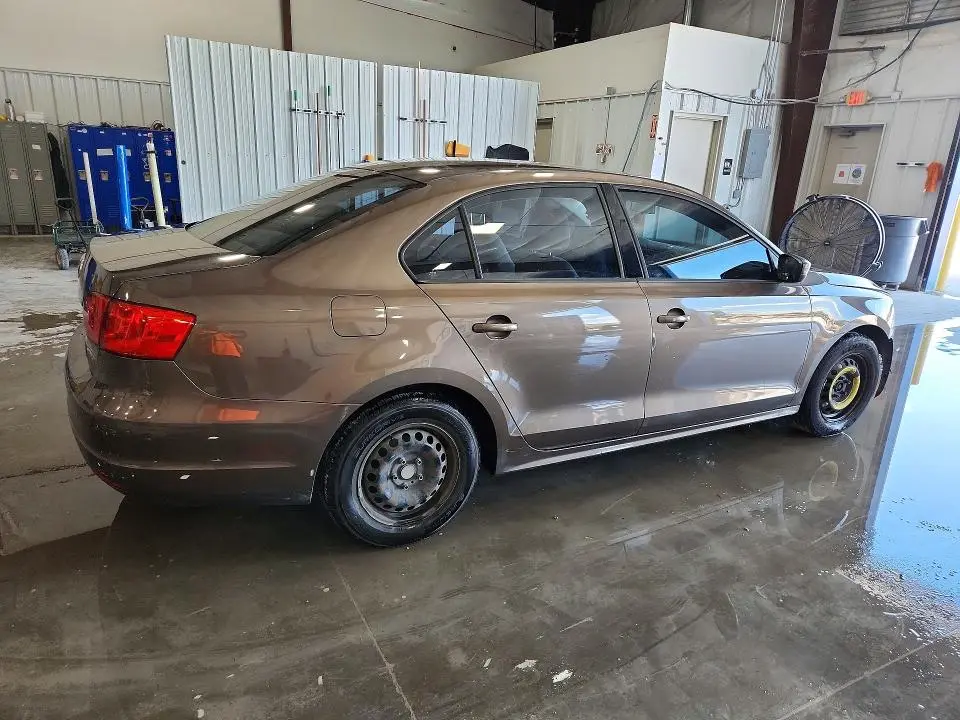 2014 VOLKSWAGEN JETTA BASE  