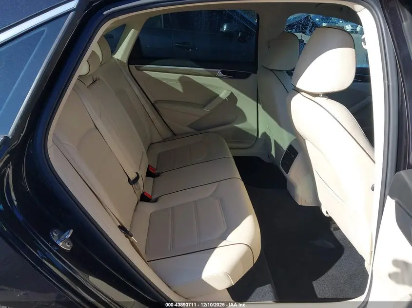 2018 VOLKSWAGEN PASSAT 2.0T SE