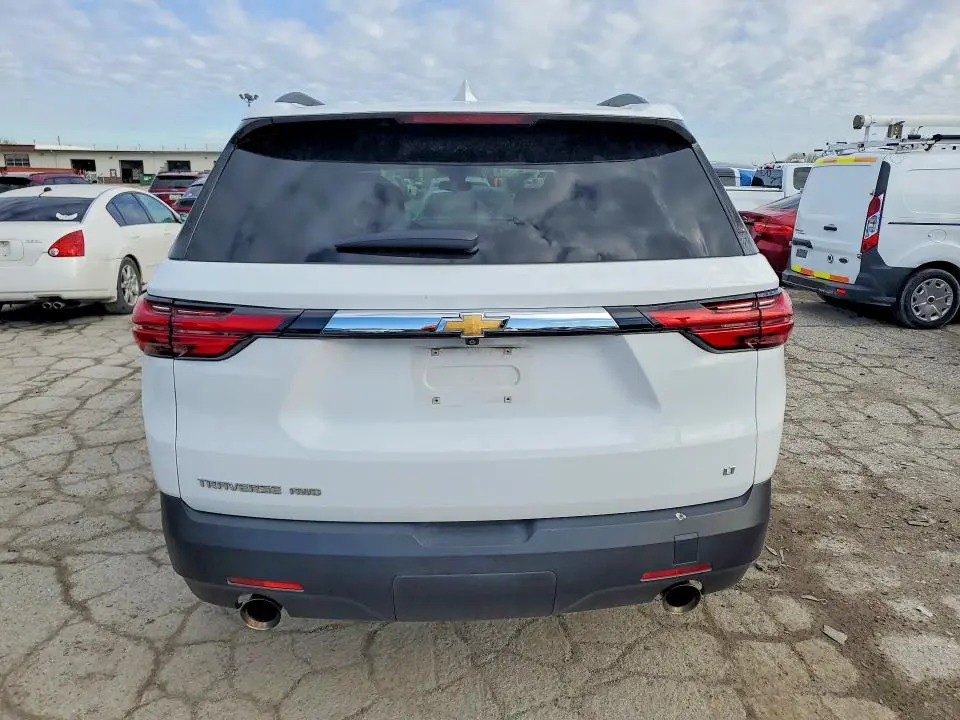 2023 CHEVROLET TRAVERSE LT  