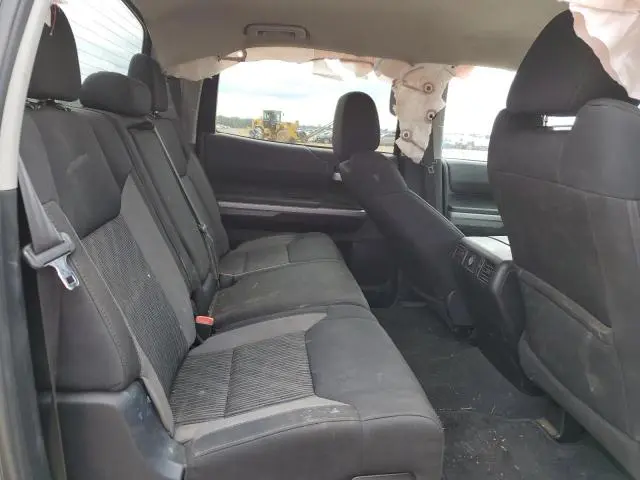 2015 TOYOTA TUNDRA CREWMAX SR5  