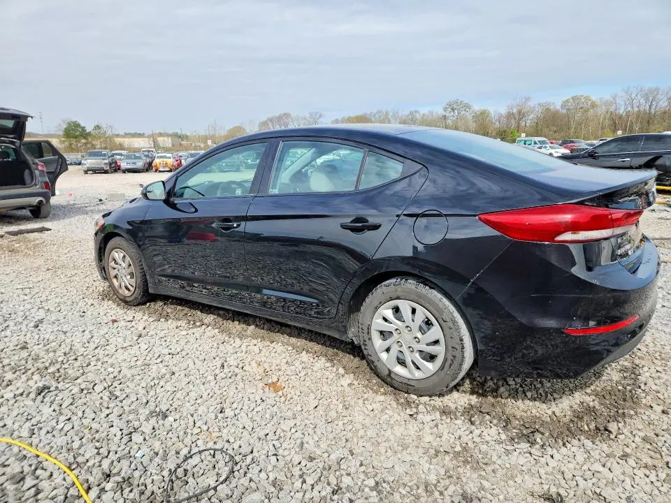 2018 HYUNDAI ELANTRA SE  